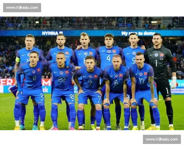 美国对阵斯洛文尼亚焦点之战解析实力与走势前瞻关键球员与战术博弈全景观察